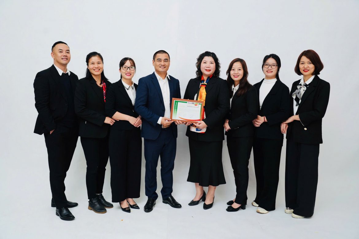 Lux Travel DMC a reçu la certification Travelife, recyclage et plantation d'arbres, cadeau génial LUX20YS
