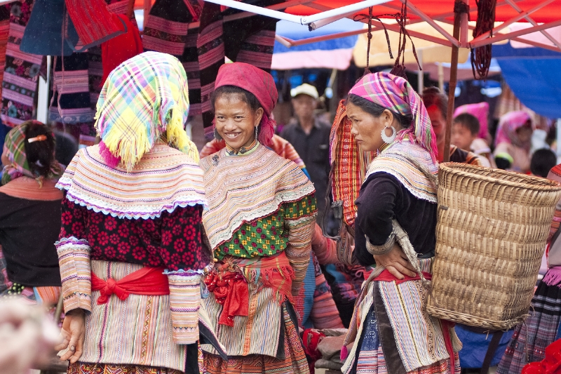 SAPA TREKKING TOUR - NIGHT TRAIN TO HANOI [Guide/B/L]